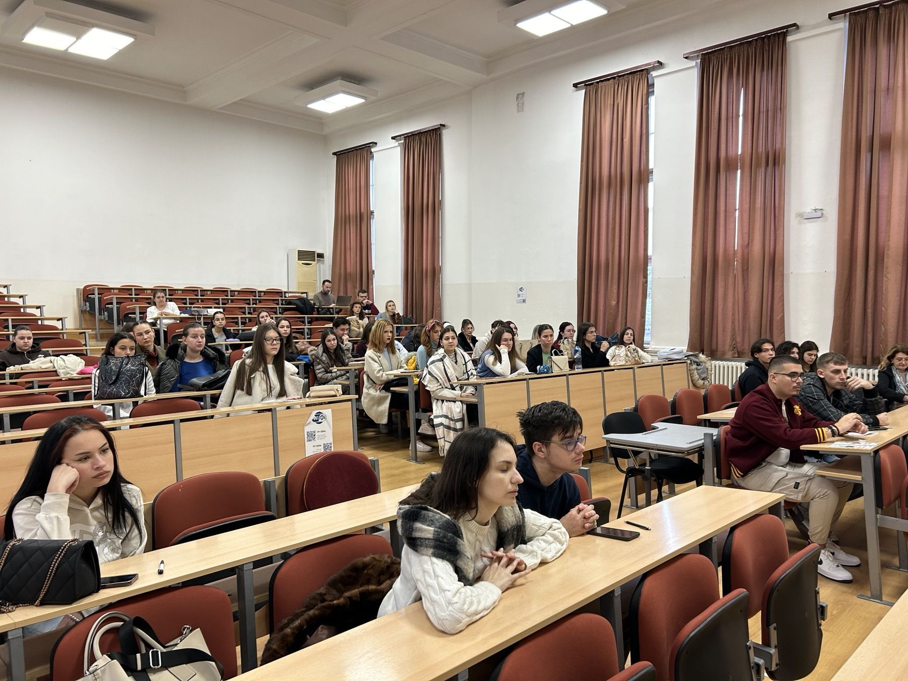 РАЗГОВАРАЛИ СМО СА СТУДЕНТИМА ФИЛОЗОФСКОГ ФАКУЛТЕТА УНИВЕРЗИТЕТА У НИШУ О СТРУЧНОЈ ПРАКСИ 24/25